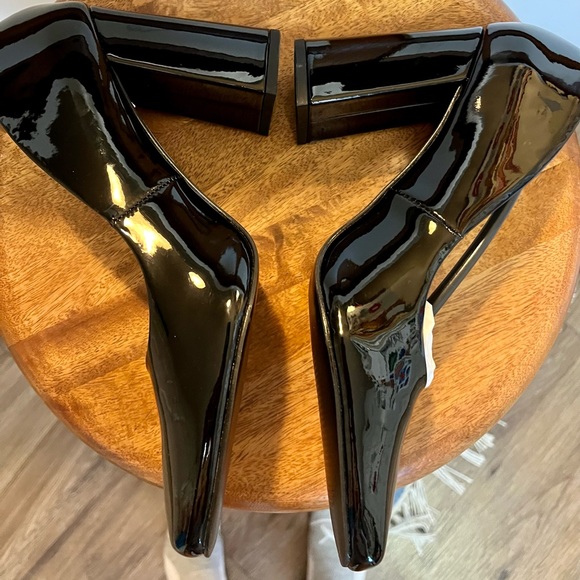 Steve Madden patent black pumps. New with tag - Picture 5 of 13